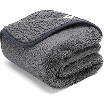 Nobleza Huisdier Deken Zachte Warme Hondendeken Wasbare Fleece Kattendeken Geschikt voor Kleine Middelgrote Hond Puppy Katten Huisdier Grijs 100 * 80cm Nobleza Huisdier Deken Zachte Warme Hondendeken Wasbare Fleece Kattendeken Geschikt voor Kleine Middelgrote Hond Puppy Katten Huisdier Grijs 100 * 80cm