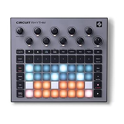 Novation Circuit Rhythm: Sampler en groovebox met acht sample tracks voor het maken en uitvoeren van beats Novation Circuit Rhythm: Sampler en groovebox met acht sample tracks voor het maken en uitvoeren van beats