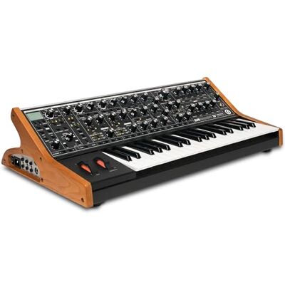 MOOG Subsequent 37 Paraphonisch Analoog Synthesizer 37 semi-verzwaarde toetsen, hoofdtelefoonversterker, 256 voorinstellingen, display, software-editor MOOG Subsequent 37 Paraphonisch Analoog Synthesizer 37 semi-verzwaarde toetsen, hoofdtelefoonversterker, 256 voorinstellingen, display, software-editor