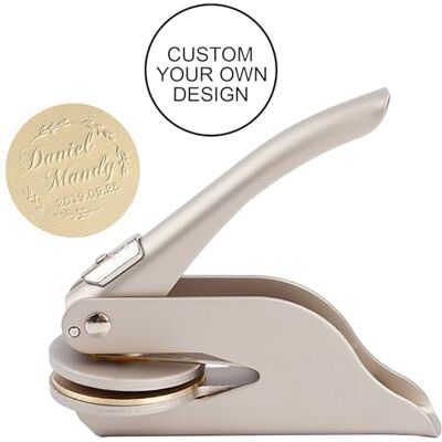 AIMOADO Embosser-stempel met gepersonaliseerd logo voor boeken, kaarten, papier, enveloppen, servetten, huwelijksuitnodigingen, cadeau (mat zilver) AIMOADO Embosser-stempel met gepersonaliseerd logo voor boeken, kaarten, papier, enveloppen, servetten, huwelijksuitnodigingen, cadeau (mat zilver)