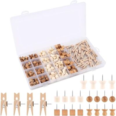 Aixxikum 220 stuks houten punaises met kunststof doos, stalen spijkers voor kurkplaat, ronde kop voor kurkbord, landschapskaart, foto's, kalender, handwerk (6 soorten) Aixxikum 220 stuks houten punaises met kunststof doos, stalen spijkers voor kurkplaat, ronde kop voor kurkbord, landschapskaart, foto's, kalender, handwerk (6 soorten)