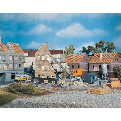 Faller F130466 modelbouw huis in emolitie Faller F130466 modelbouw huis in emolitie