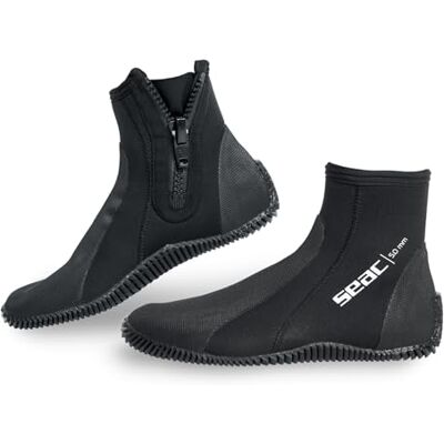 SEAC Regular, 5 mm neopreen duiklaarzen met halfstijve zool, versterkt aan de bovenkant van de voet en bij de hiel SEAC Regular, 5 mm neopreen duiklaarzen met halfstijve zool, versterkt aan de bovenkant van de voet en bij de hiel