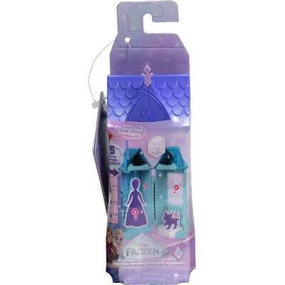 Mattel Disney Frozen Toys – kleine Arendelle pop met 5 verrassingen, waaronder pop, vriendenfiguur en 3 tot 4 dorpsaccessoires (stijlen kunnen variëren) Mattel Disney Frozen Toys – kleine Arendelle pop met 5 verrassingen, waaronder pop, vriendenfiguur en 3 tot 4 dorpsaccessoires (stijlen kunnen variëren)