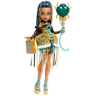 Monster Cable Cleo De Nile Monstrueux Verjaardagspop in gouden avondjurk met Mumie in gouden feestoutfit met feestaccessoires zoals uitnodiging, ballon, cadeau, lippenstift en meer Monster Cable Cleo De Nile Monstrueux Verjaardagspop in gouden avondjurk met Mumie in gouden feestoutfit met feestaccessoires zoals uitnodiging, ballon, cadeau, lippenstift en meer