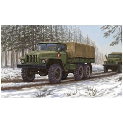 Trumpeter 1/35 Sovjet Uraru 4320 6X6 truck (Japanse import) Trumpeter 1/35 Sovjet Uraru 4320 6X6 truck (Japanse import)
