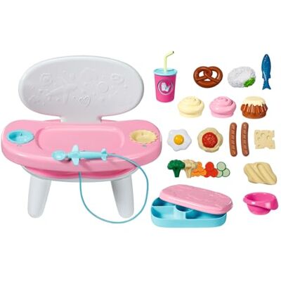 BABY born Voertafel met licht- en geluidsfunctie Meer dan 10 verschillende gerechten en drankjes Geschikt voor alle poppen van 43 cm BABY born Voertafel met licht- en geluidsfunctie Meer dan 10 verschillende gerechten en drankjes Geschikt voor alle poppen van 43 cm