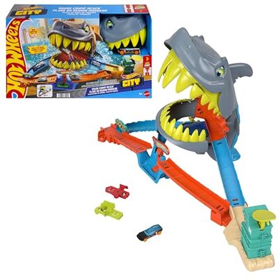 Hot Wheels De aanval van de haai metalen koffer en voertuig in schaal 1:64 Gegoten voertuig en baan op schaal 1:64, 2 manieren om te spelen, de haai eruit te halen of opgegeten te worden Hot Wheels De aanval van de haai metalen koffer en voertuig in schaal 1:64 Gegoten voertuig en baan op schaal 1:64, 2 manieren om te spelen, de haai eruit te halen of opgegeten te worden