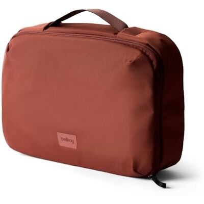 Bellroy Hanging Toiletry Kit Plus (toilettas om op te hangen, 8 liter, ideaal voor op reis), Klei, Hanging Toiletry Kit Plus Bellroy Hanging Toiletry Kit Plus (toilettas om op te hangen, 8 liter, ideaal voor op reis), Klei, Hanging Toiletry Kit Plus