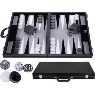 Engelhart 250537 Grote Luxe Backgammon Game 21 inch 54 cm Grijs Premium Kunstleer Speciale Vilt Inleg Parelmoer en Dobbelstenen + 2 Bekers Open: 63 x 54 x 2,8 cm Engelhart 250537 Grote Luxe Backgammon Game 21 inch 54 cm Grijs Premium Kunstleer Speciale Vilt Inleg Parelmoer en Dobbelstenen + 2 Bekers Open: 63 x 54 x 2,8 cm