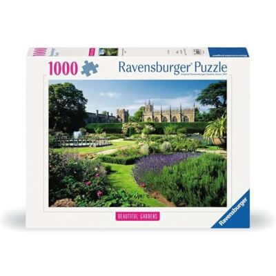 Ravensburger Queen's Garden, Sudeley Castle, England Ravensburger Queen's Garden, Sudeley Castle, England