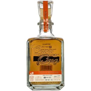 Gran Cava de Oro Tequila REPOSADO 100% de Agave Azul 40% Vol. 0,7l Gran Cava de Oro Tequila REPOSADO 100% de Agave Azul 40% Vol. 0,7l