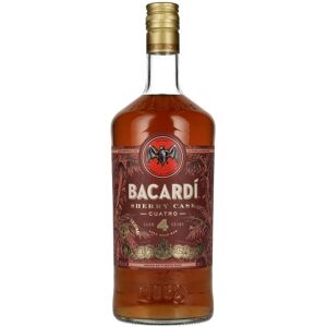 Bacardi 4 Years Old SHERRY CASK CUATRO Gold Rum 40% Vol. 1l Bacardi 4 Years Old SHERRY CASK CUATRO Gold Rum 40% Vol. 1l