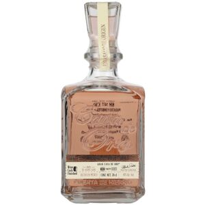 Gran Cava de Oro Tequila ROSA 100% de Agave Azul 40% Vol. 0,7l Gran Cava de Oro Tequila ROSA 100% de Agave Azul 40% Vol. 0,7l