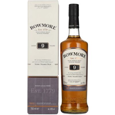 Bowmore 9 Years Old Islay Single Malt Scotch Whisky 40% Vol. 0,7l in geschenkverpakking Bowmore 9 Years Old Islay Single Malt Scotch Whisky 40% Vol. 0,7l in geschenkverpakking