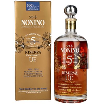 Nonino Grappa ÙE Monovitigni Riserva 5 Years Old 43% Vol. 0,7l in geschenkverpakking Nonino Grappa ÙE Monovitigni Riserva 5 Years Old 43% Vol. 0,7l in geschenkverpakking