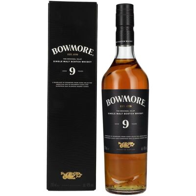 Bowmore 9 Years Old Islay Single Malt Scotch Whisky 40% Vol. 0,7l in geschenkverpakking Bowmore 9 Years Old Islay Single Malt Scotch Whisky 40% Vol. 0,7l in geschenkverpakking