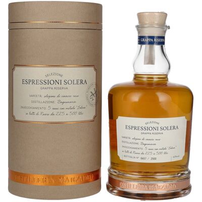 Marzadro ESPRESSIONI SOLERA Grappa 42% Vol. 0,7l in geschenkverpakking Marzadro ESPRESSIONI SOLERA Grappa 42% Vol. 0,7l in geschenkverpakking