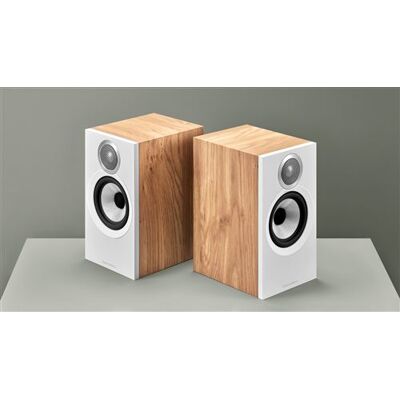 Bowers & Wilkins Boekenplankluidsprekers 607 S3 Eik - Verkocht per paar Bowers & Wilkins Boekenplankluidsprekers 607 S3 Eik - Verkocht per paar