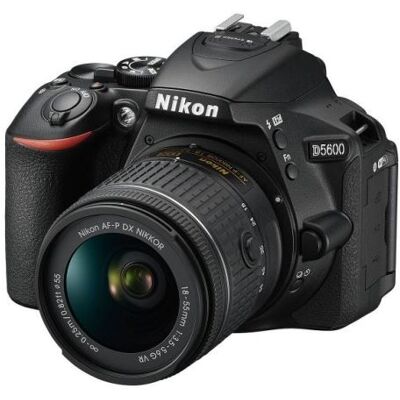 Nikon D5600 Reflex Behuizing + Lens AF-P 18-55mm VR Nikon D5600 Reflex Behuizing + Lens AF-P 18-55mm VR