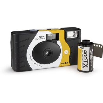 Kodak 400TX 30mm f/10 wegwerpcamera zwart-wit Kodak 400TX 30mm f/10 wegwerpcamera zwart-wit