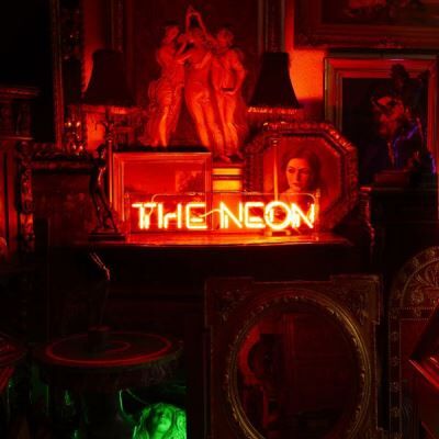 Mute THE NEON Mute THE NEON