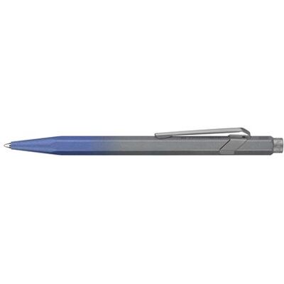 Caran d'Ache Vulpen met etui 849 Claim Your Style Storm Blue Caran d'Ache Vulpen met etui 849 Claim Your Style Storm Blue