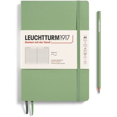 Notitieboekje Medium A5 gelinieerd Leuchtturm1917, zachte kaft, 123 genummerde pagina’s Sauge Notitieboekje Medium A5 gelinieerd Leuchtturm1917, zachte kaft, 123 genummerde pagina’s Sauge