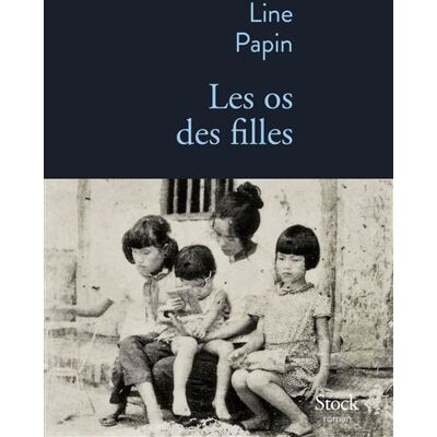 Stock Les os des filles Stock Les os des filles