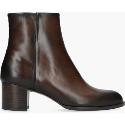 Magnanni 24900 Donkerbruin 40 female Magnanni 24900 Donkerbruin 40 female