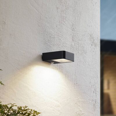 Lucande LED buitenwandlamp Dava op zonne-energie, hoogte 5 cm, sensor, zwart, Aluminium, Modern, solar buitenlamp Lucande LED buitenwandlamp Dava op zonne-energie, hoogte 5 cm, sensor, zwart, Aluminium, Modern, solar buitenlamp