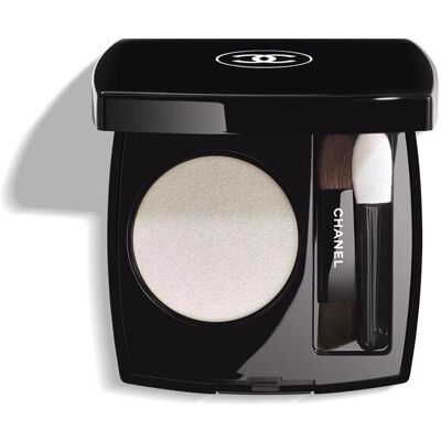 CHANEL OMBRE ESSENTIELLE MULTIFUNCTIONELE LANGHOUDENDE OOGSCHADUW CHANEL OMBRE ESSENTIELLE MULTIFUNCTIONELE LANGHOUDENDE OOGSCHADUW