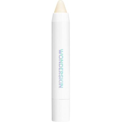 WONDERSKIN Blading 3-in-1 Lip Scrub WONDERSKIN Blading 3-in-1 Lip Scrub