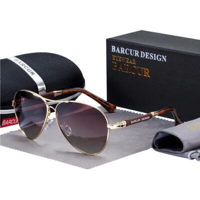 Barcur Spiegel Zonnebril - Titanium Legering Pilotenbril met UV400 en Polarisatie Filter voor Mannen en Vrouwen - Bruin Barcur Spiegel Zonnebril - Titanium Legering Pilotenbril met UV400 en Polarisatie Filter voor Mannen en Vrouwen - Bruin