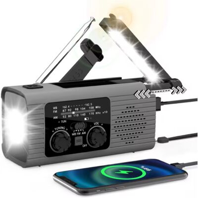 CHEGIT 4000mAh Powerbank & Noodradio op Zonne-energie met Dynamo - Ingebouwde Zaklamp - Noodaccu Batterij Oplader Charger - Grijs CHEGIT 4000mAh Powerbank & Noodradio op Zonne-energie met Dynamo - Ingebouwde Zaklamp - Noodaccu Batterij Oplader Charger - Grijs