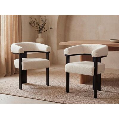 Vente-unique Set van 2 stoelen met armleuningen van boucléstof en heveahout - Wit en zwart - LIVELIA Vente-unique Set van 2 stoelen met armleuningen van boucléstof en heveahout - Wit en zwart - LIVELIA