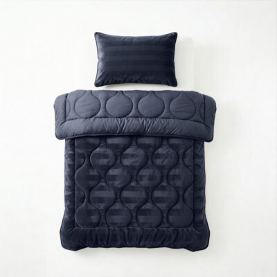Sleeptime Lazy Dekbed Hotel Velvet Navy 140 x 200 cm Navy Sleeptime Lazy Dekbed Hotel Velvet Navy 140 x 200 cm Navy