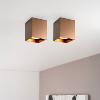 2x Astra bronzo by LUSENZ - Kubusvormige opbouwspot met geborsteld bronzen design met enkele lichtbron 2x Astra bronzo by LUSENZ - Kubusvormige opbouwspot met geborsteld bronzen design met enkele lichtbron