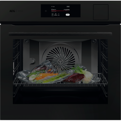 AEG 8000 MealAssist met SteamPro Combi hetelucht- en stoomoven BS7900T AEG 8000 MealAssist met SteamPro Combi hetelucht- en stoomoven BS7900T