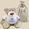 Exclusief baby cadeau deze Happy Horse knuffel Bear Bella met logoborduring op een knuffelshirtje. Gegarandeerd succes als cadeau voor collega of zakenrelatie. Inclusief cadeauverpakking. Knuffel Bear Bella babycadeau met logo