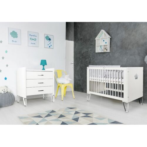 MamaLoes Babykamer Laura: Ledikant&Commode