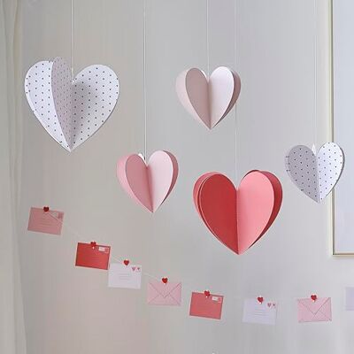 Ginger Ray Valentijnsdag 3D opknoping hart decoraties geassorteerd wit, roze, naakt en rood 5 Pack Ginger Ray Valentijnsdag 3D opknoping hart decoraties geassorteerd wit, roze, naakt en rood 5 Pack