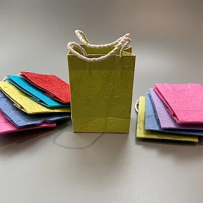 VIE Geassorteerde gekleurde moerbei papieren geschenkzak, enkel, 10x7cm VIE Geassorteerde gekleurde moerbei papieren geschenkzak, enkel, 10x7cm