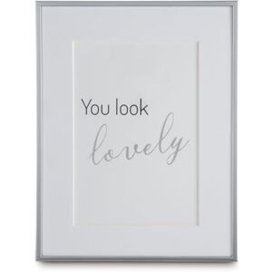 Hama Fotolijst 13x18 (fotolijsten, portretlijst, portretformaat, liggend, om op te hangen, ophangen, ophangen, standaard, fluweel, glasplaat, met passepartout, beeldformaat 13 x 18 cm) zilver Hama Fotolijst 13x18 (fotolijsten, portretlijst, portretformaat, liggend, om op te hangen, ophangen, ophangen, standaard, fluweel, glasplaat, met passepartout, beeldformaat 13 x 18 cm) zilver