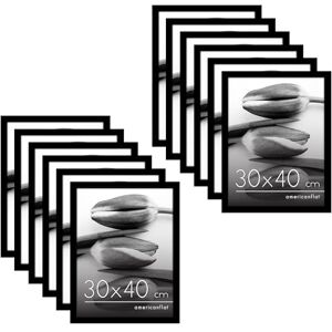 Americanflat 30x40 cm Fotolijsten met Gepolijst Kunststofglas – Set van 12 – Signature Collectie – Fotolijsten van Samengesteld Hout – Set voor op Tafel en Muur – Zwart Americanflat 30x40 cm Fotolijsten met Gepolijst Kunststofglas – Set van 12 – Signature Collectie – Fotolijsten van Samengesteld Hout – Set voor op Tafel en Muur – Zwart