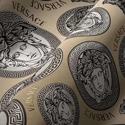 A.S. Création Versace Wallpaper beige zilver goud grijs luxe behang vliesbehang logo Medusa 386114 10,05x0,70m Made in Germany A.S. Création Versace Wallpaper beige zilver goud grijs luxe behang vliesbehang logo Medusa 386114 10,05x0,70m Made in Germany