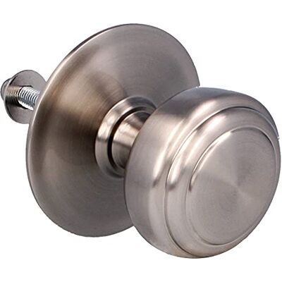 Amig Mod 12 Ronde massief messing deurknop met mat chroom afwerking voor buitendeuren Diameter handgreep Ø70 mm · Hoogte 68,5 mm Inclusief bevestigingsmoer Amig Mod 12 Ronde massief messing deurknop met mat chroom afwerking voor buitendeuren Diameter handgreep Ø70 mm · Hoogte 68,5 mm Inclusief bevestigingsmoer