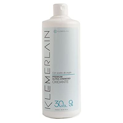 K KLEMERLAIN Valquer Klemerlain Gestabiliseerde Crème Waterstofperoxide 30 Volume 9%, Oxidatiemiddel voor permanente haarkleuring en -bleking. Veganistische formule met natuurlijke ingrediënten K KLEMERLAIN Valquer Klemerlain Gestabiliseerde Crème Waterstofperoxide 30 Volume 9%, Oxidatiemiddel voor permanente haarkleuring en -bleking. Veganistische formule met natuurlijke ingrediënten