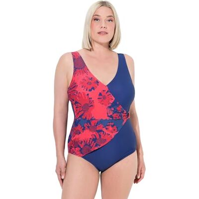 Ulla Popken Dames grote maten grote maten plus size badpak Alina, plooien en ring detail, Red Flowers, marineblauw, 54-56 Ulla Popken Dames grote maten grote maten plus size badpak Alina, plooien en ring detail, Red Flowers, marineblauw, 54-56