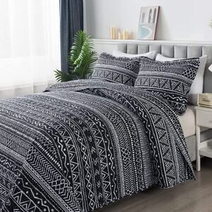 Travan 3-Piece Queen Quilt Set Striped Pattern Microfiber Soft Lightweight Bedding Set with Shams for All Season, Black Strips, Queen Size Travan 3-Piece Queen Quilt Set Striped Pattern Microfiber Soft Lightweight Bedding Set with Shams for All Season, Black Strips, Queen Size